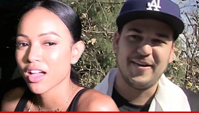 Karrueche Tran -- It's Not What You Think With Rob ... Just Oral Surgery