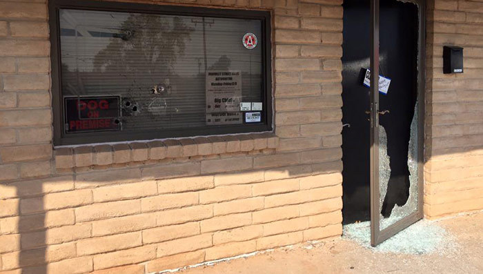 'Street Outlaws' -- Car Shop Shot Up