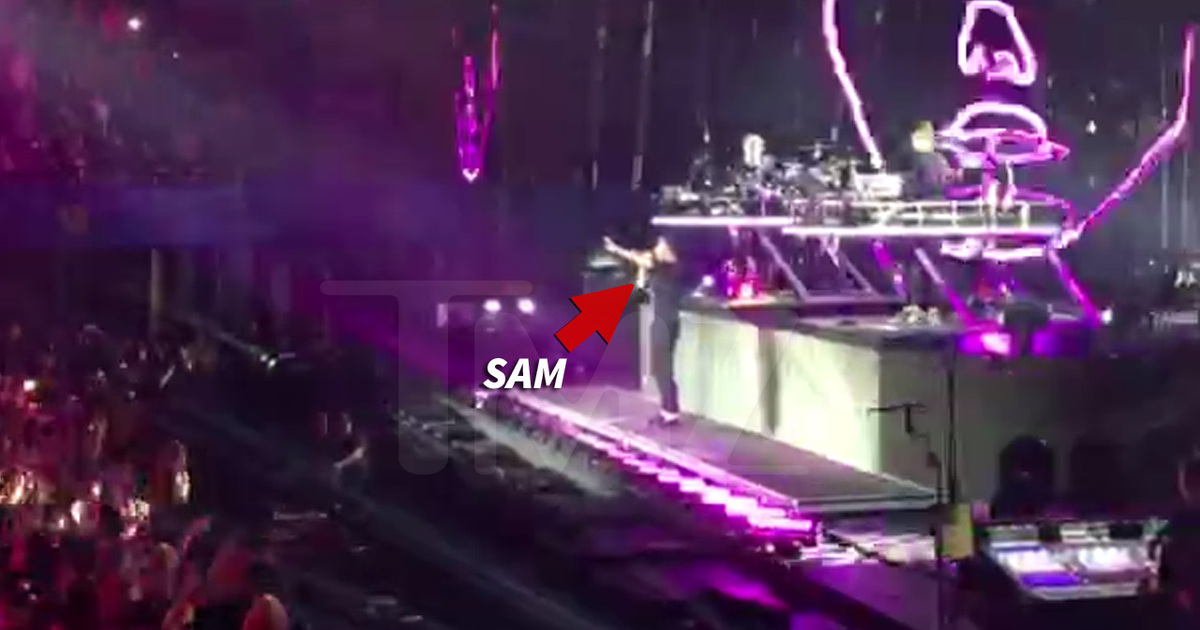 Sam Smith & Disclosure -- Team Up For Surprise Performance (VIDEO)