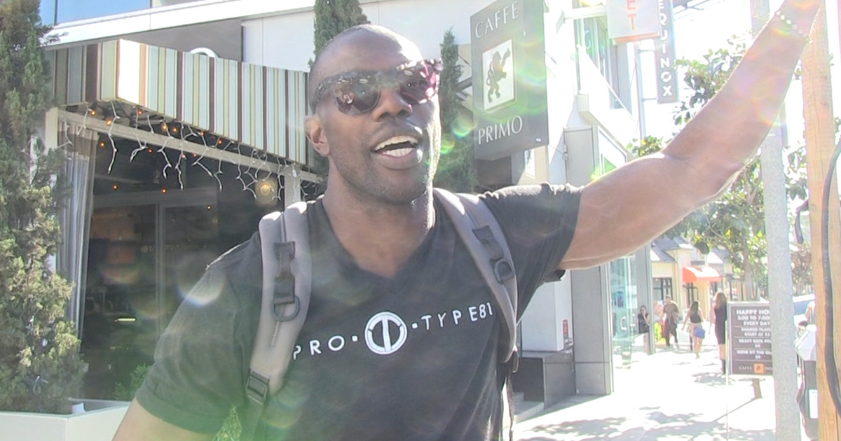 Terrell Owens -- Haven't Heard Back from Cowboys ... But I'm 'Stayin' Ready' (VIDEO)