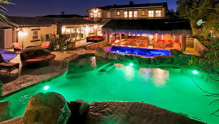 Alfonso Ribeiro -- My New Pad Is Fit For a Prince