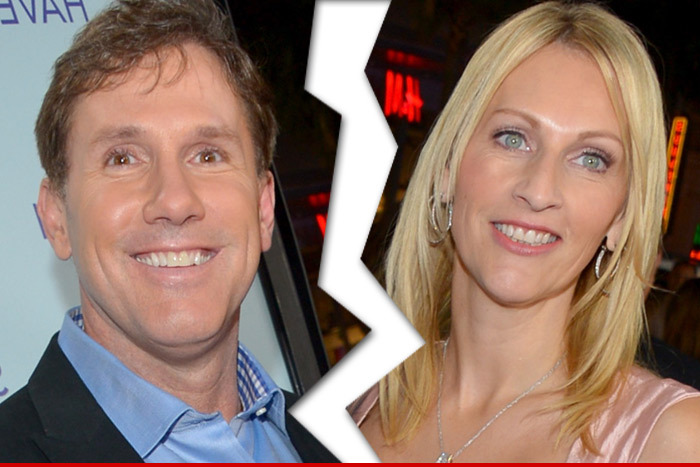Nicholas Sparks' Breakup -- Estranged Wife Hands Over Stake in Family Mansion