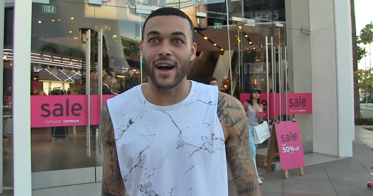 'America's Next Top Model' Star -- Tyra Banks Popped My Zits!!!