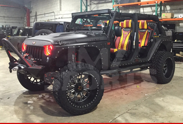 Floyd Mayweather -- 1st Pics Of Replacement Jeep ... Gator-Skinned Seats!?