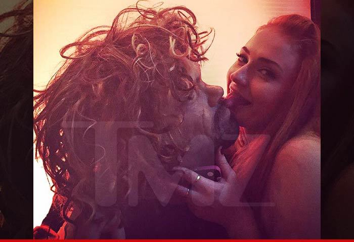 Woman Licked All Over By Dog Free Videos Woman Licked All Over By Dog Free Videos