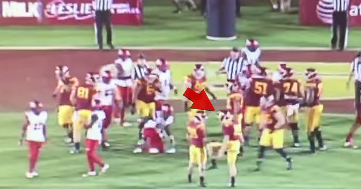 USC Placeholder -- Busts Out Drake, LeBron ... In Epic PAT Celebrations