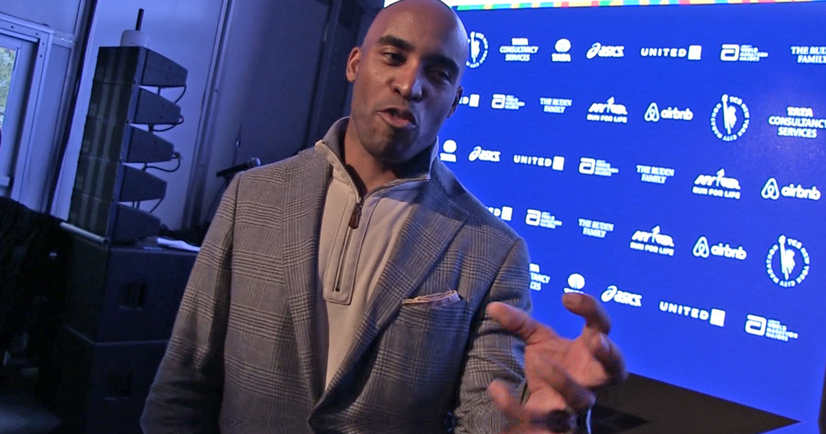 Tiki Barber -- One Handed JPP ... IS GONNA CRUSH IT!!!