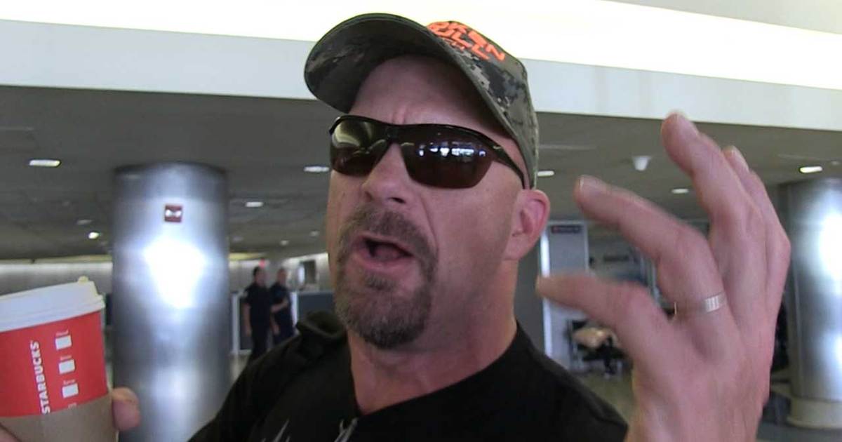 Stone Cold Steve Austin -- 'Goldberg's Full of S**t' ... I Always Drank My Beer!