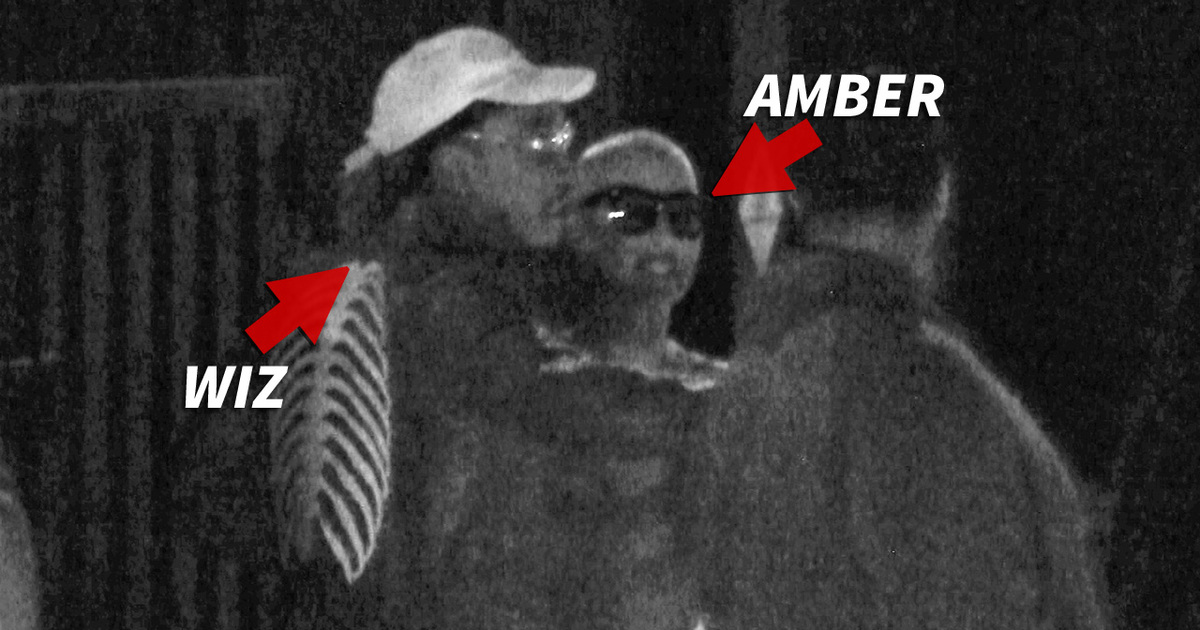 Amber Rose & Wiz Khalifa -- Touchy-Feely with 'Love of Her Life' (VIDEO)