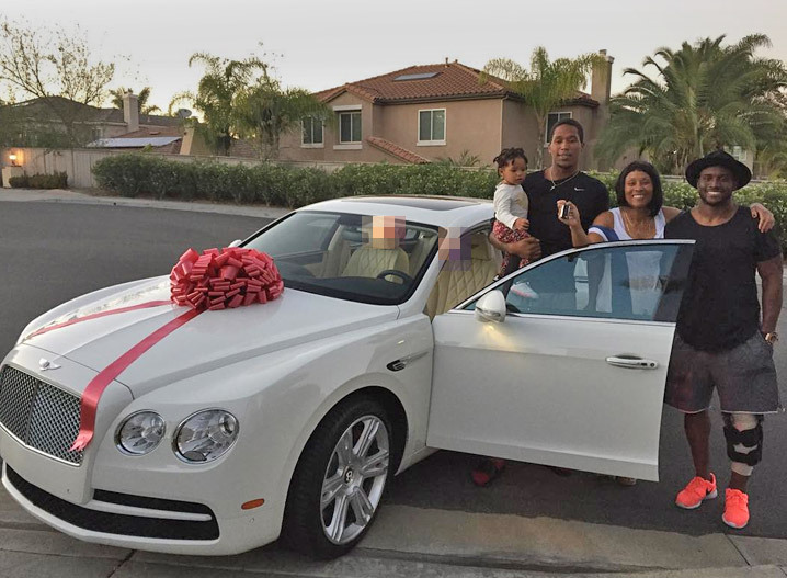 Reggie Bush -- Gets Mom $200,000 Bentley ... Happy Birthday!