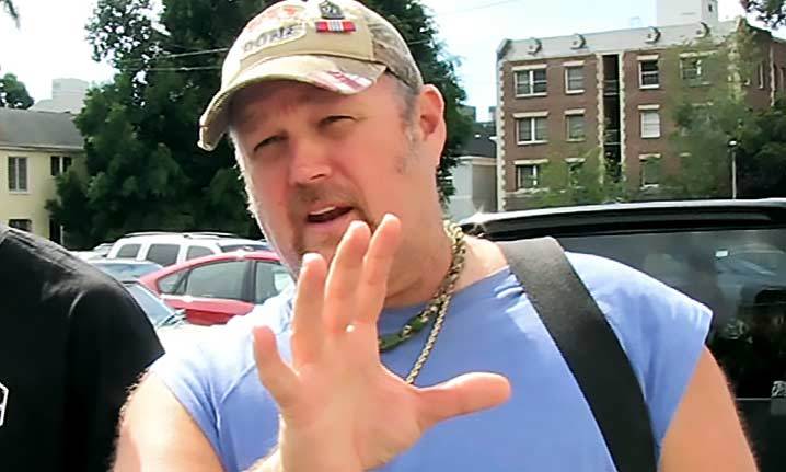Larry the Cable Guy Sues Gas Station ... Git-R-Done Belongs To Me!!!