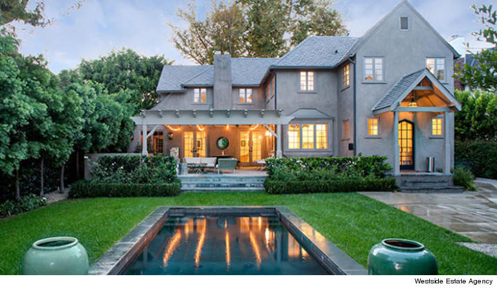 1127-joe-jonas-house-wea-01
