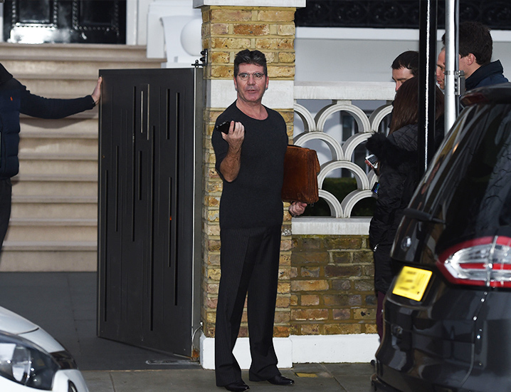 Simon Cowell's Mansion Hit by Burglars While He's Home