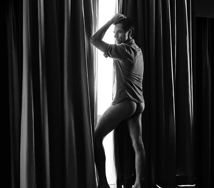 John Stamos -- Check Out My Man Ass! (PHOTO)