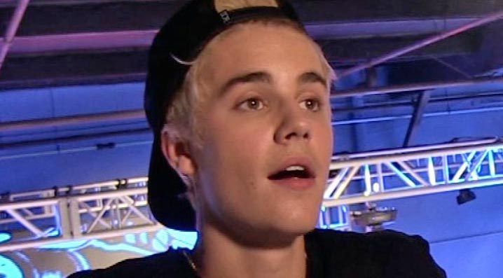 Justin Bieber -- Groupie Freaks Out ... Cops Called to Hotel