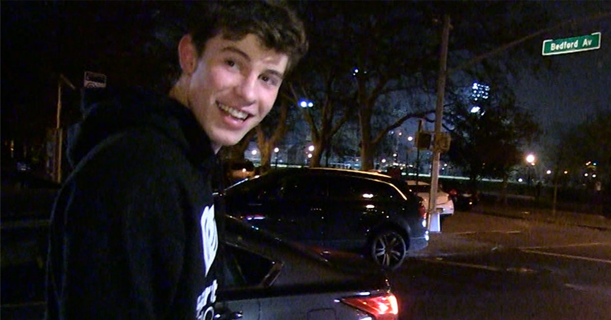 Shawn Mendes -- Great Canadian Showdown ... I Want Bieber on The Hardwood