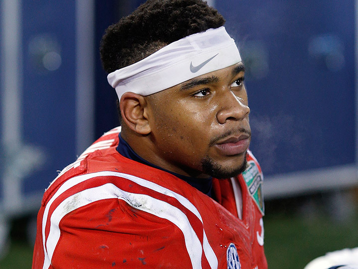 Robert Nkemdiche -- Charged with Weed Possession ... After Falling from Hotel Window
