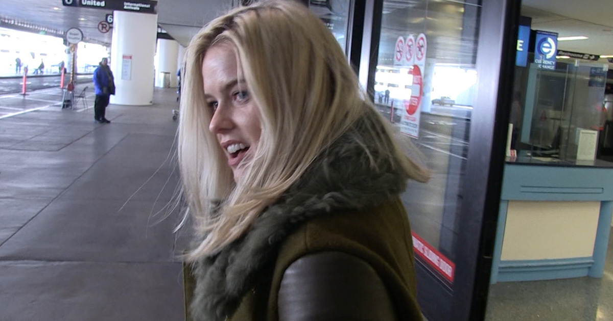 'Star Trek' Star Alice Eve -- 'Star Wars' or 'Trek'? J.J. Abrams DOES Have a Favorite!! (VIDEO)