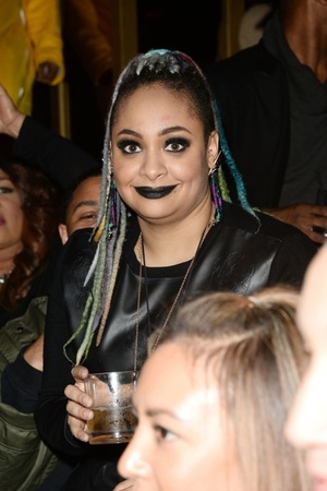 raven-symone-naked-cumshots-nouvelle-rouge-porn