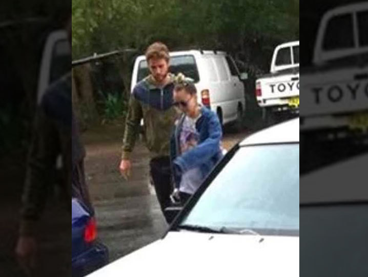 Miley Cyrus, Liam Hemsworth -- Together for 2016 (PHOTO)