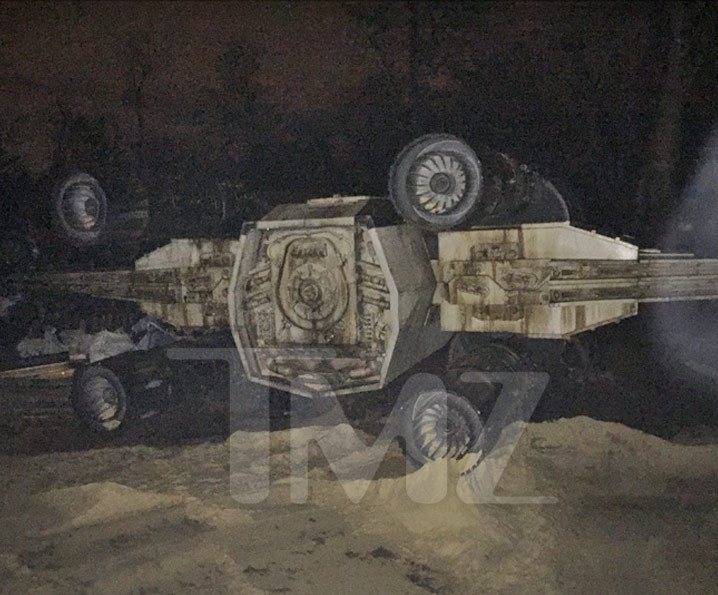 'Rogue One: A Star Wars Story' -- Classic X-Wing Pics ... So it Seems