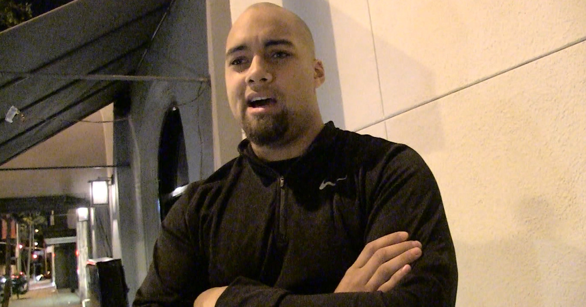 LSU Tight End -- 'Doing Great' After Bar Stabbing ... Teammate Says