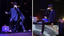 Justin Bieber -- Impromptu Concert ... You Really Like Me!!! (VIDEO)