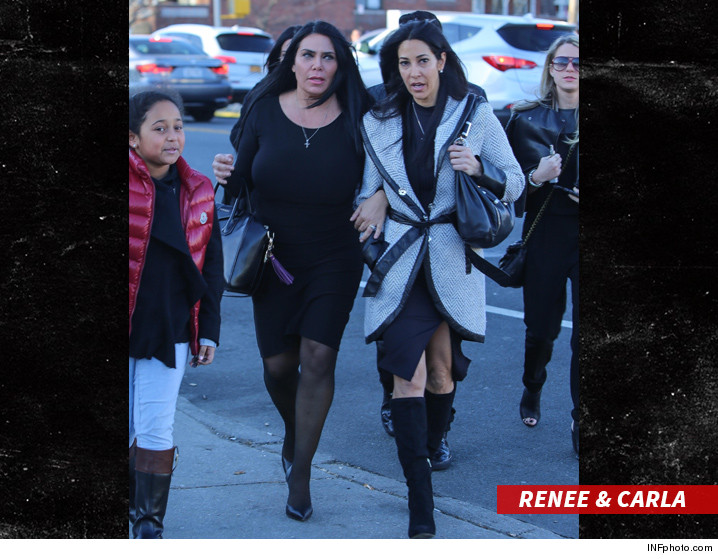 0220_renee_carla_arriving_INF