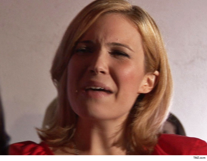 0223_mandy-moore_TMZ