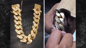 Dez Bryant -- Drops $200k On Iced Out Jewelry ... 215 Carats!!