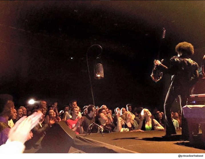 41716-prince-on-stage-instagram-6.jpg