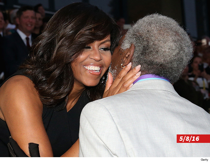 0524-michelle-obama-morgan-freeman-getty-01