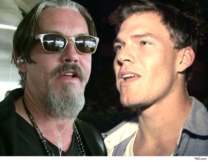 0601-Tommy-Flanagan-Alan-Ritchson-tmz-02