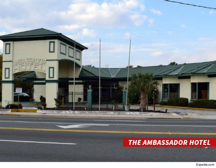 0622_The-Ambassador-Hotel_expedia