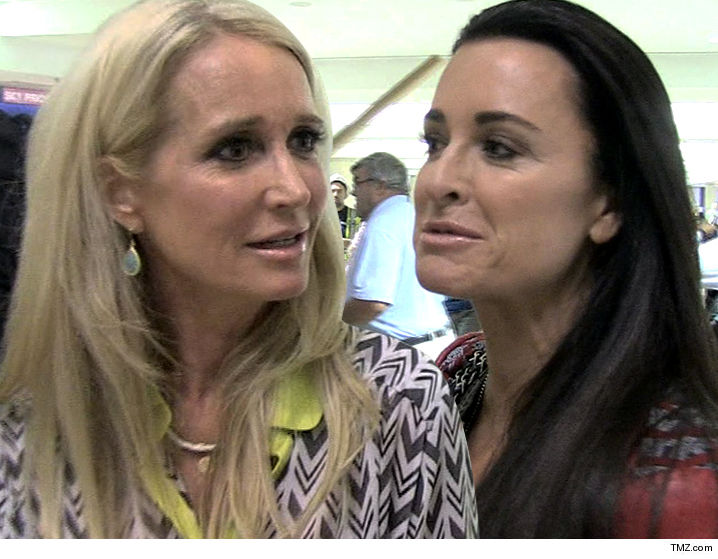 070716-kim-kyle-richards-tmz-03