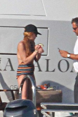 Lindsay Lohan -- Baby Bump ... or Breakfast Burrito?  