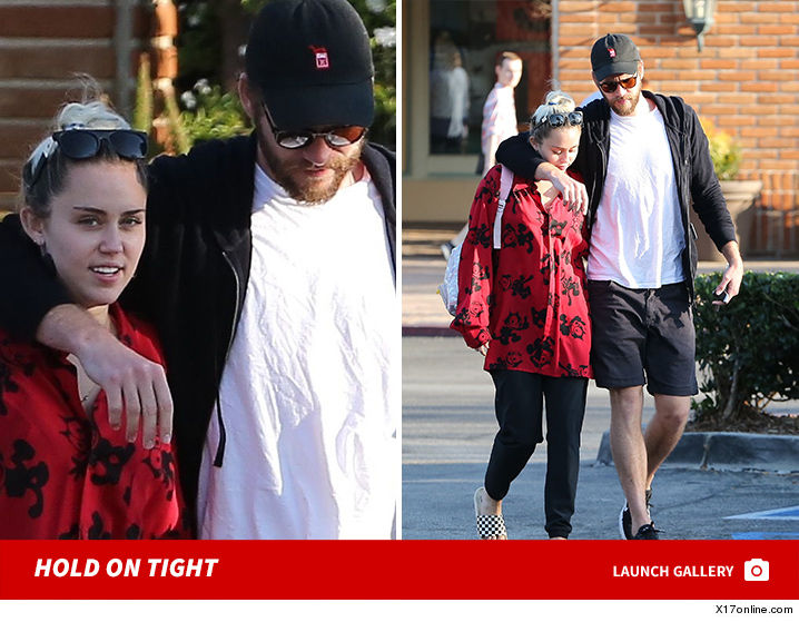 0820-miley-liam-x17-launch-02