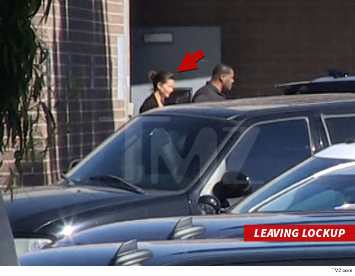 1102-lu-parker-leaving-station-tmz