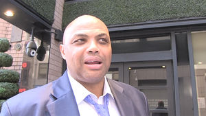 Charles Barkley Gives Props To His High School Prom Date