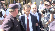 Anthony Weiner Weeps in Court, Pleads Guilty to Sexting 15-Year-Old Girl