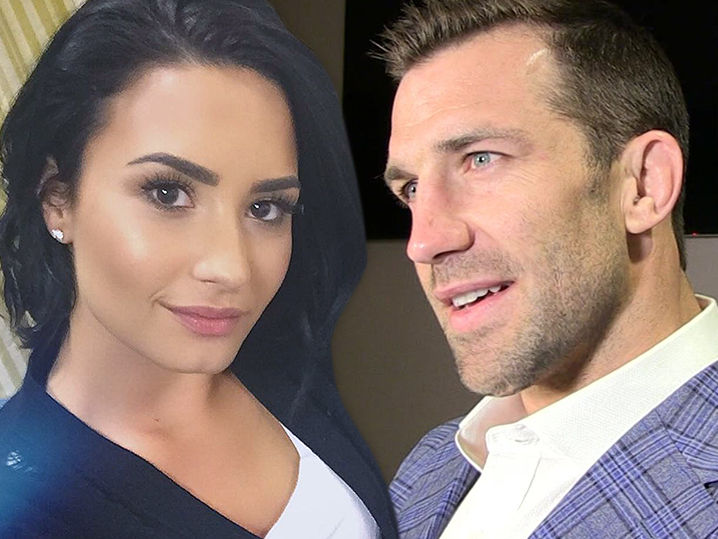 Demi lovato dating